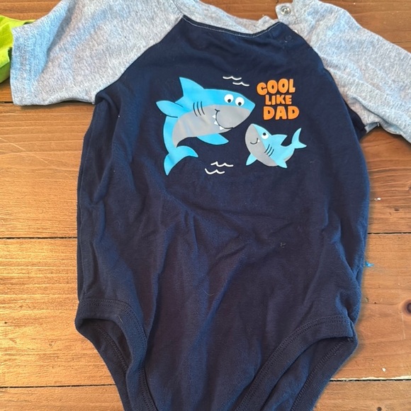 Garanimals 24 months boys onesies green and blue - Picture 2 of 8